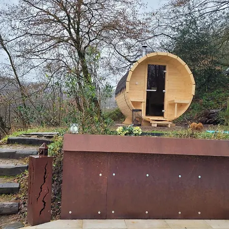 In Nature With Sauna, Hot Tub En Swimming Pool Holiday home Verviers